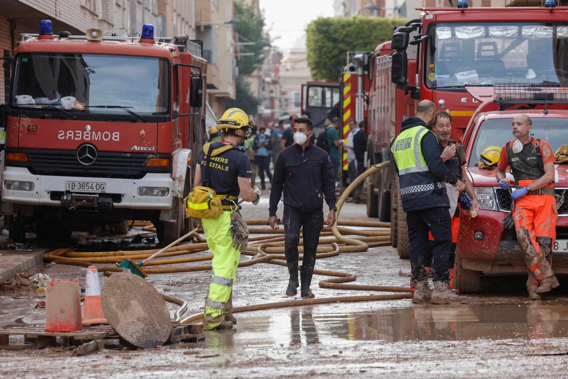 La Liga postpone Espanyol-Valencia and Tenerife v Levante due to flood victims