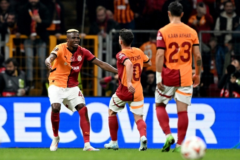 Galatasaray down Spurs to go top in Europa League