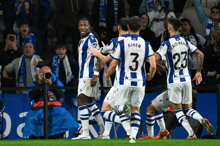 Liga leaders Barcelona stumble in controversial defeat at Real Sociedad