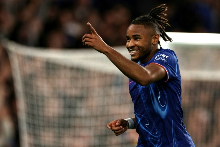 Nkunku considering leaving Chelsea amid Man Utd interest