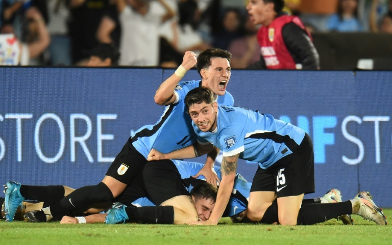 Uruguay end winless run with dramatic late win over Colombia