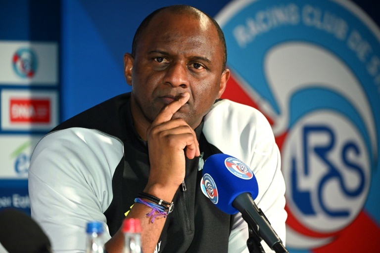 Genoa sack Gilardino and appoint Patrick Viera as replacement