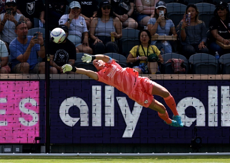 US women's keeper Naeher to retire after Europe matches