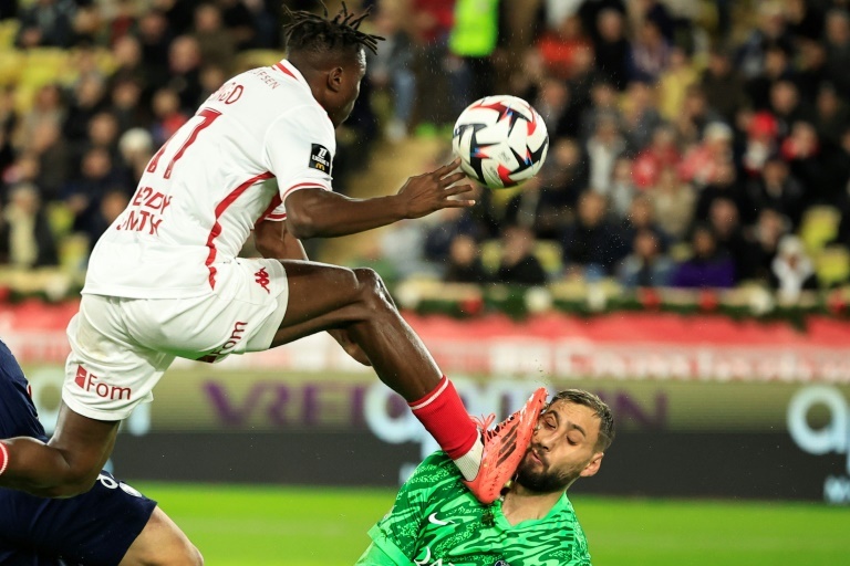 Monaco's Singo apologises after injuring Donnarumma