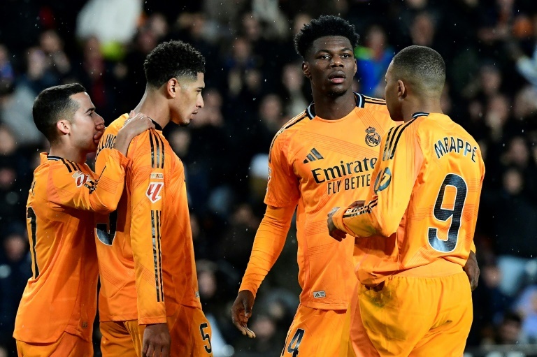 Bellingham grabs Real Madrid late Valencia win after Vinicius red