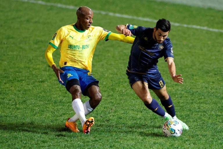 Mamelodi Sundowns finish with nine men in defeat to Raja Casablanca