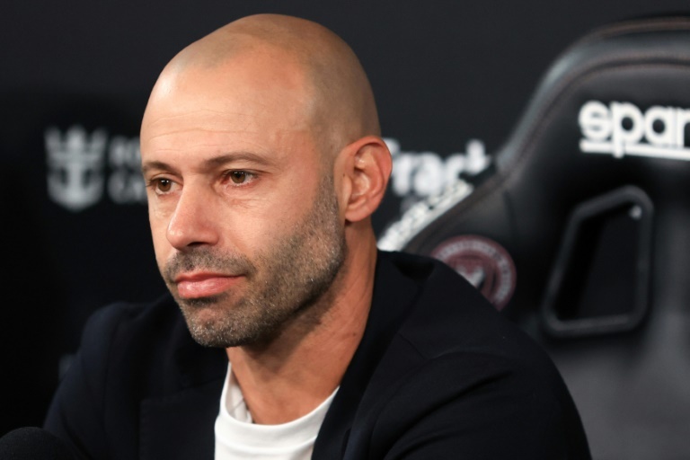 Inter Miami's Mascherano cools Neymar talk