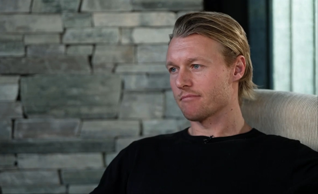 Simon Kjaer announce shock retirement