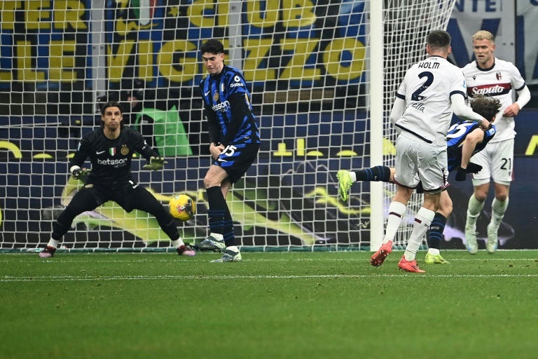 Inter's title defence slowed by draw with Bologna