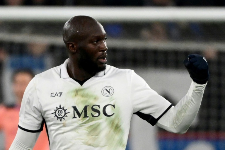 Lukaku fires Napoli six points clear at Atalanta