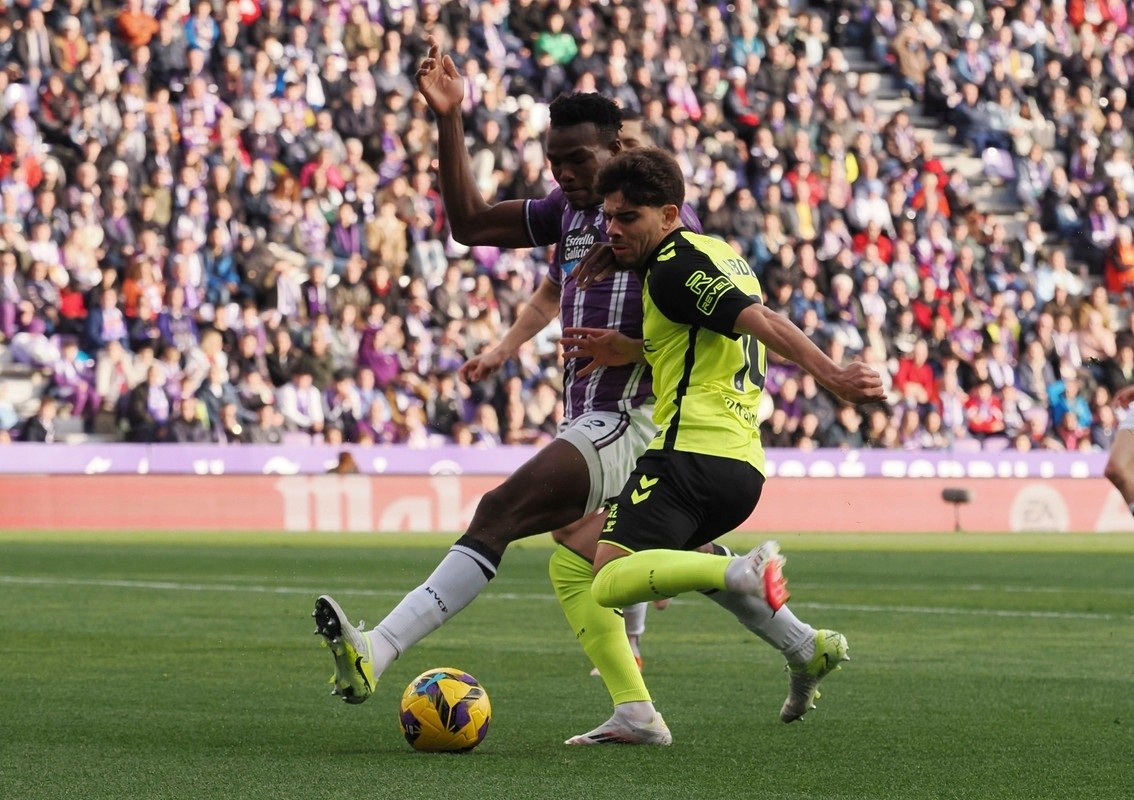 Juma Bah to pay €6m to terminate Valladolid contract and join City as a free agent