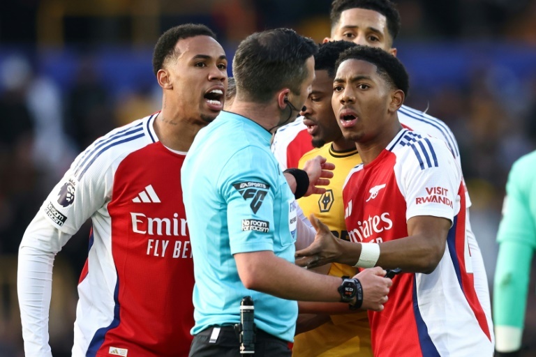 Arteta wants FA to overturn Lewis-Skelly's red card in Arsenal win