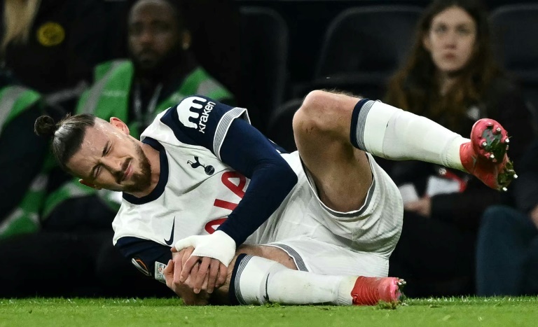 Tottenham centre-back Dragusin faces knee surgery