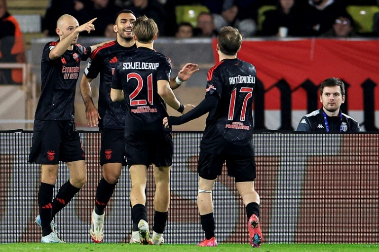 Benfica seize upper hand against Monaco in Champions League play-off