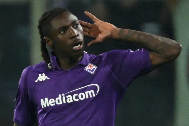 Fiorentina's Moise Kean stretchered off with serious head injury