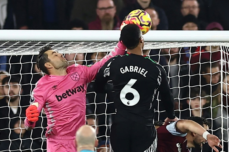 Chelsea secure £11.5m deal for Gabriel's cousin from Corinthians