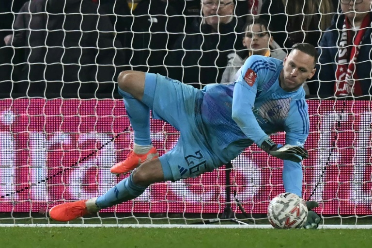 Nottingham Forest beat Ipswich on penalties to reach FA Cup quarters