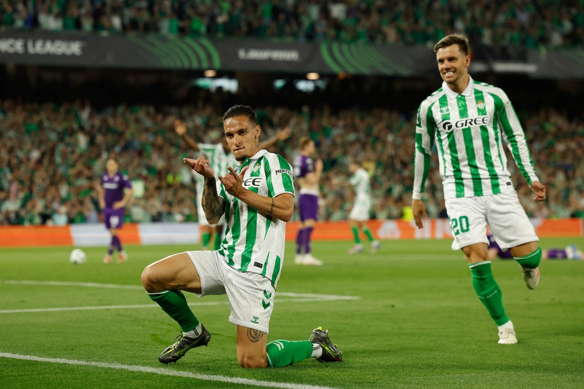 “I want to write my name in Betis' history books” - Antony not interested in Man Utd return