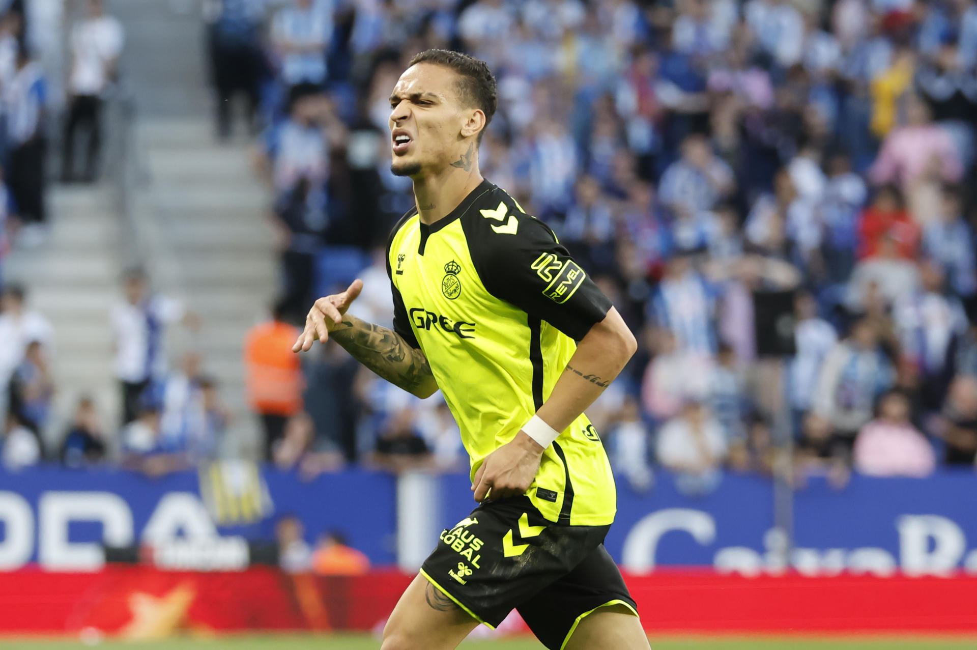 Man Utd loanee Antony 'living a dream' as Betis reach Conference final