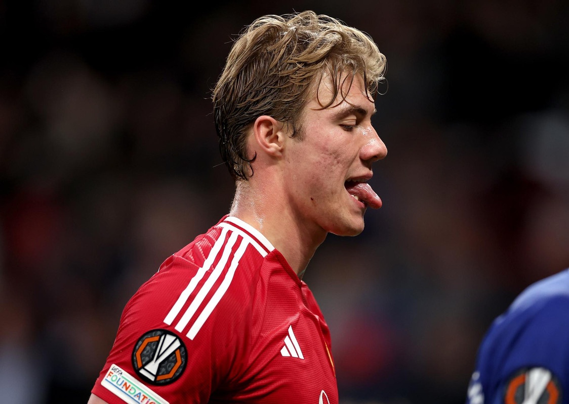 Hojlund stalls AC Milan's loan plans after bench omission
