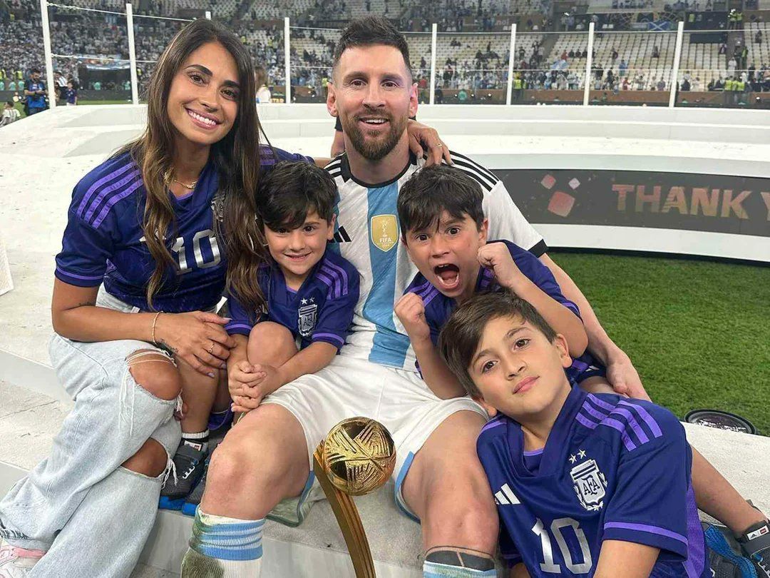 RT @TroIISports: Messi has 3 kids, which feels insane because I never pictured him as someone who’s had sex